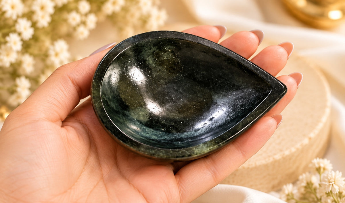 PLAIN BLACK TOURMALINE CRYSTAL DIYA