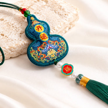 Green Wu Lou Sachet Pendant